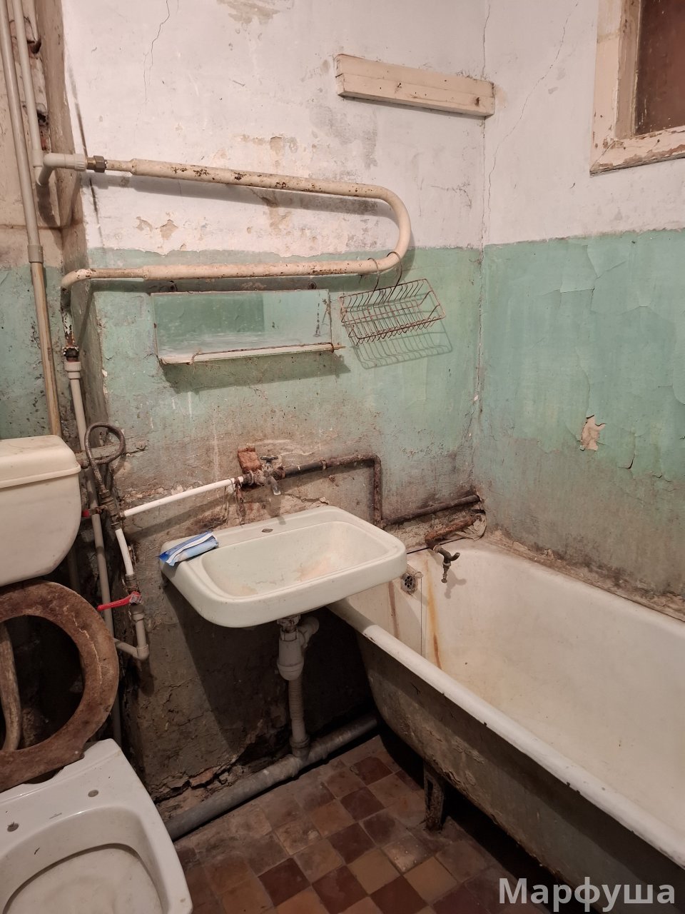 Продам 2х комнатную квартиру в центре Луганска