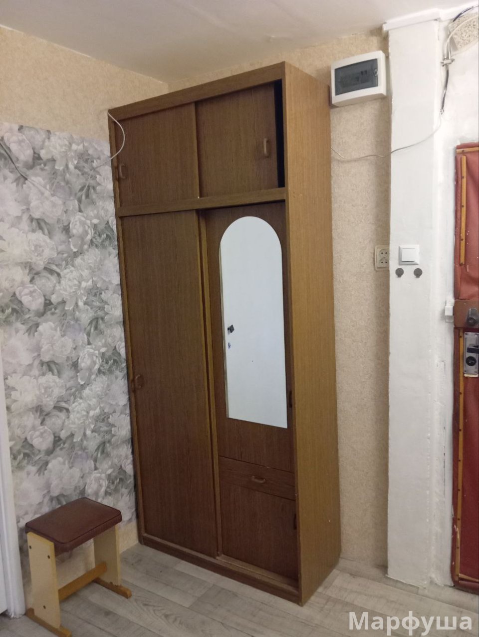 Сдам в Луганске восток район Соц. обеспечения и СШ№42  2 комн. кв-ру кв. Волкова.