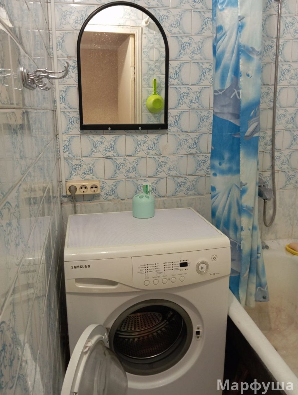 Сдам в Луганске восток район Соц. обеспечения и СШ№42  2 комн. кв-ру кв. Волкова.