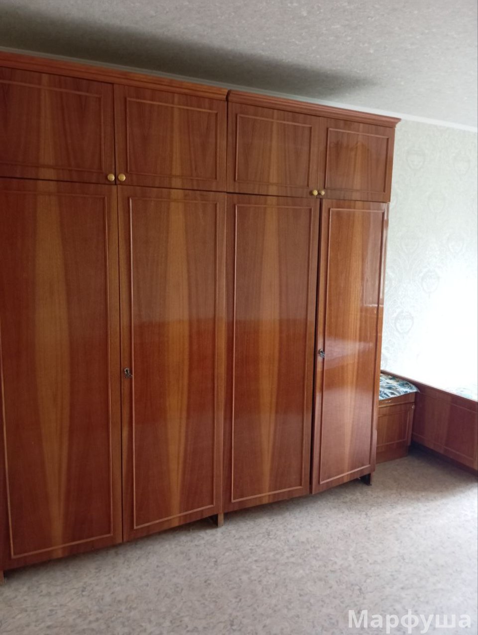 Сдам в Луганске восток район Соц. обеспечения и СШ№42  2 комн. кв-ру кв. Волкова.