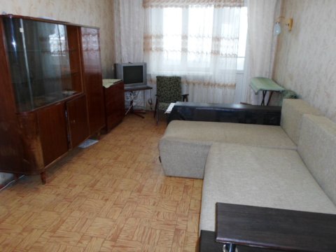 Сдам с Автономным отоплением – тепло и экономно в Луганске восток район Маш. института кв. Жукова 7,   2 ком. квартиру. 10