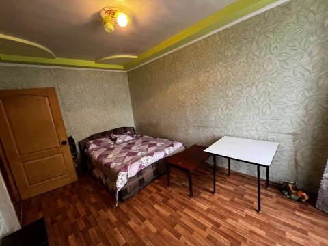Продам 2- к квартиру на Городке 31 квартал 10