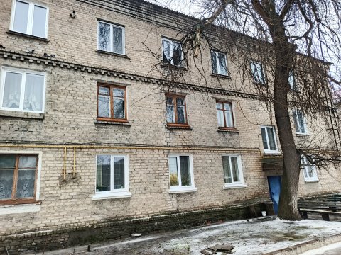 Продам 3-х комнатную квартиру 10