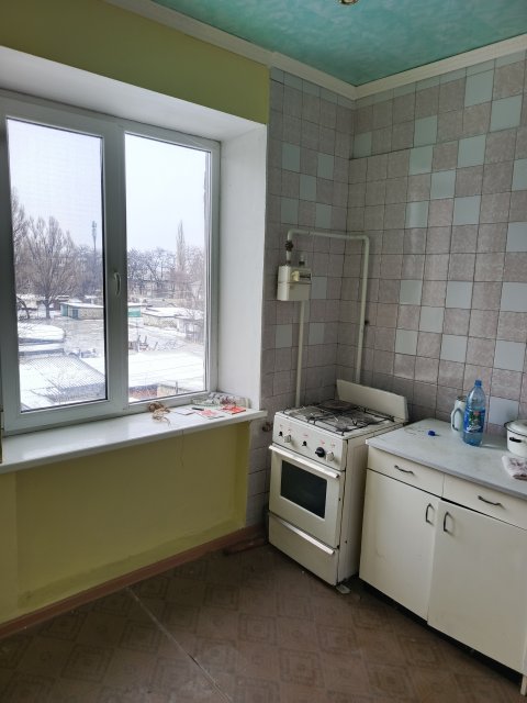 Продам 3-х комнатную квартиру 9