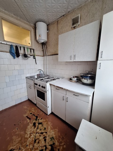 Продам 2-х комн квартиру в Центре города Луганск 8