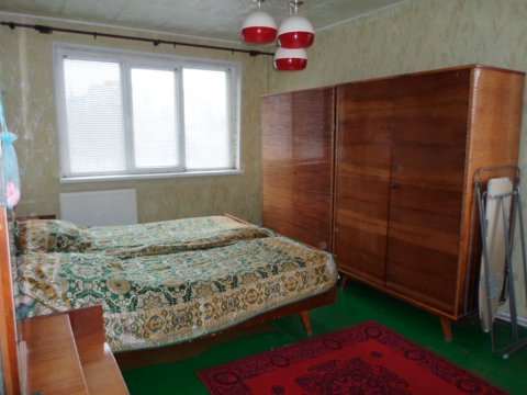 Сдам Тёплую с Автономным отоплением – у Вас будет тепло и экономно в Луганске на востоке 2 квартиру на кв. Гагарина,13. 7