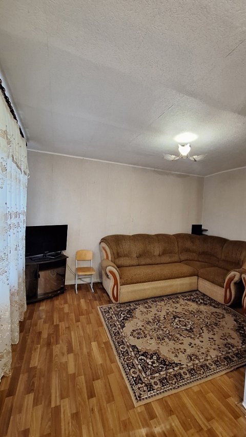 Продам 2-х комн квартиру в городе Луганск улица 2-я Краснознаменная 8