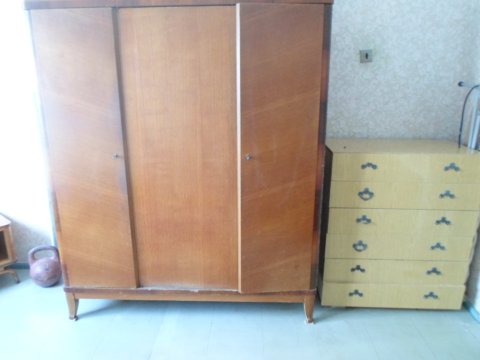 Сдам дёшево на востоке Луганска 2 комн.кв.,кв. Левченко д.13.