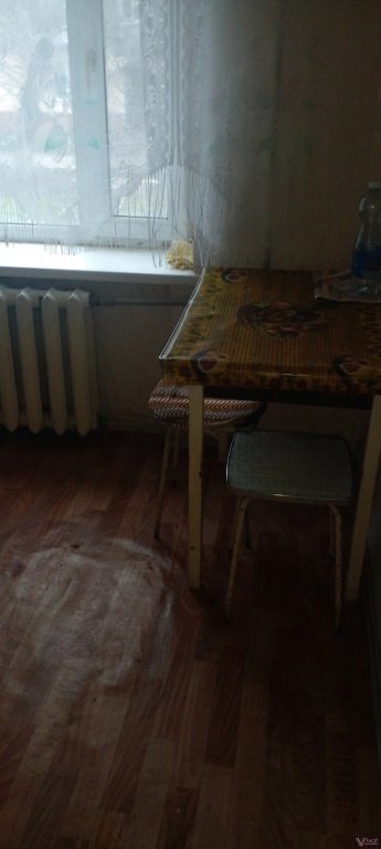 Сдам дешево 2-х комн.квартиру на Городке Завода Ор 2/5-эт,в 3-мин.хоть бы пешком от Ледового Катка Пингвин. 3