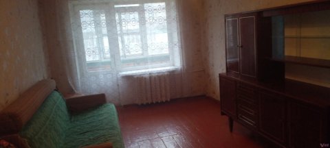 Сдам дешево 2-х комн.квартиру на Городке Завода Ор 2/5-эт,в 3-мин.хоть бы пешком от Ледового Катка Пингвин.