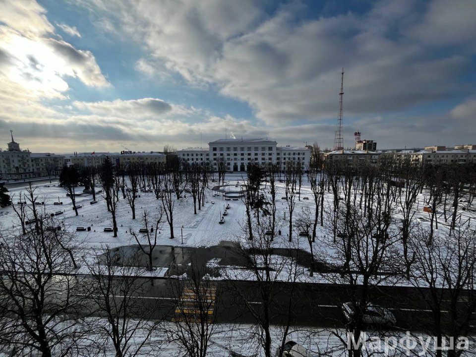 Продам 3- к квартиру в центре Луганска