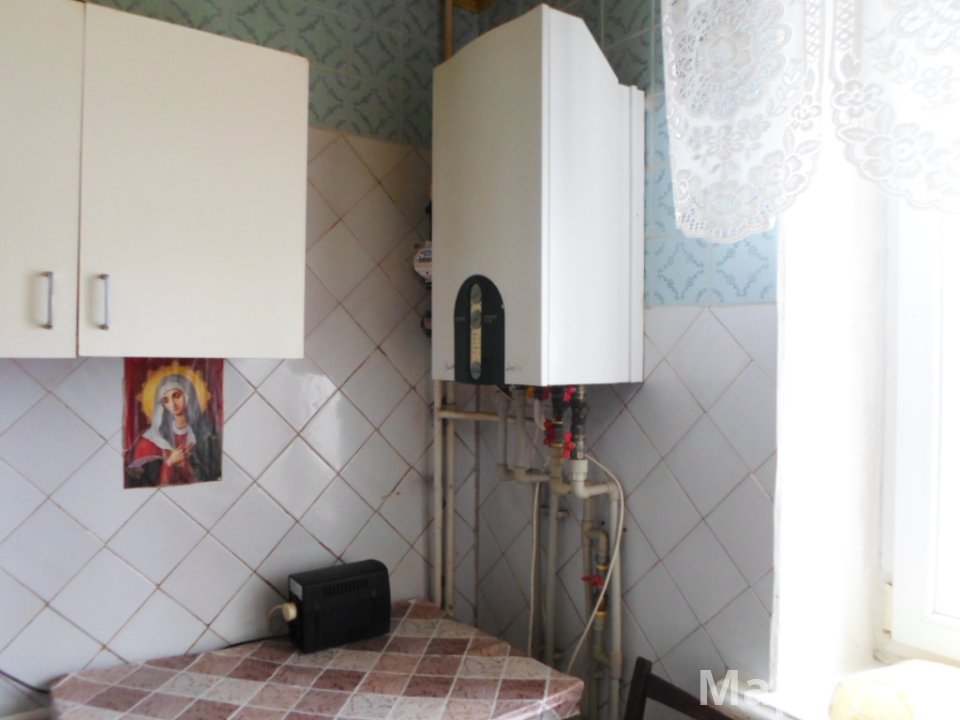 Сдам Тёплую с Автономным отоплением – у Вас будет тепло и экономно в Луганске на востоке район Маш. института кв. Жукова7, 3/5эт,  2 ком. квартиру.