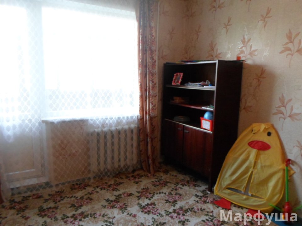 Сдам дёшево на востоке Луганска 2 комн.кв.,кв. Левченко д.13.