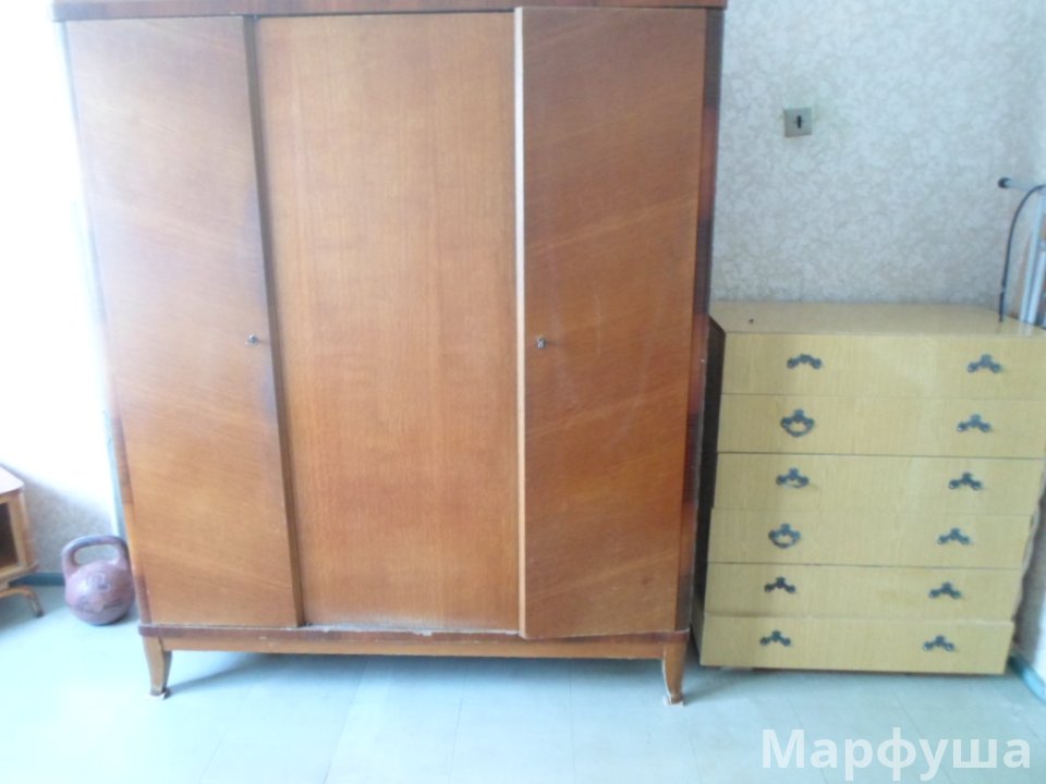 Сдам дёшево на востоке Луганска 2 комн.кв.,кв. Левченко д.13.