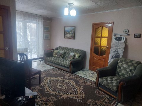 Сдам 2- к квартиру на ул. Челюскинцев 8