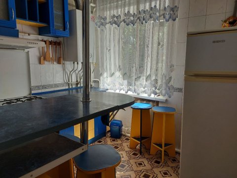 Сдам 2- к квартиру на ул. Челюскинцев 5