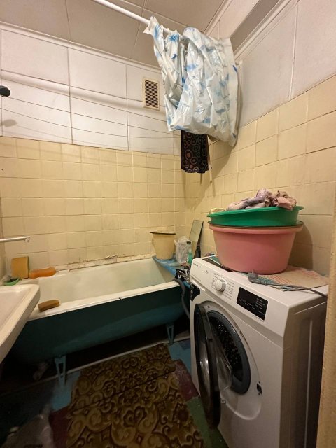 Продам 2- к квартиру Курская дуга