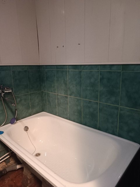 Сдам с отличным ремонтом 1 ком. квартиру пос. Юбилейный остановка близко. 9