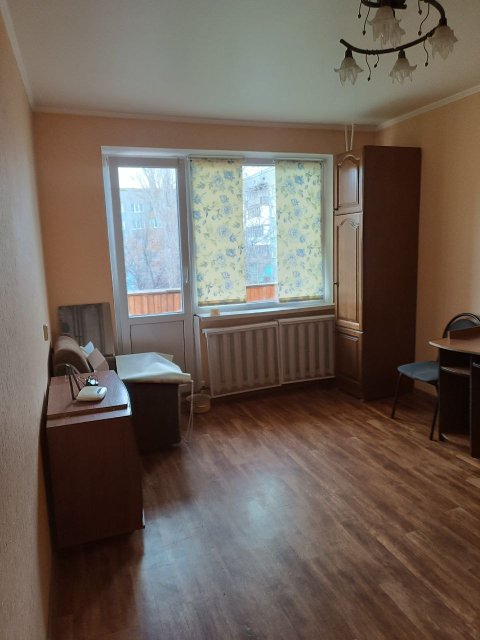 Сдам с отличным ремонтом 1 ком. квартиру пос. Юбилейный остановка близко. 7