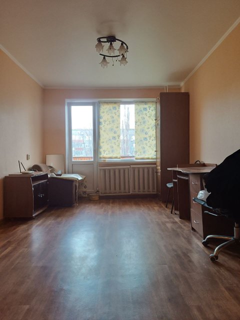 Сдам с отличным ремонтом 1 ком. квартиру пос. Юбилейный остановка близко. 3