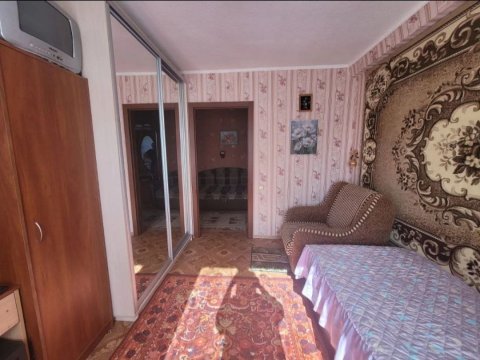 Продам 2- к квартиру р- н ВВАУШ 8