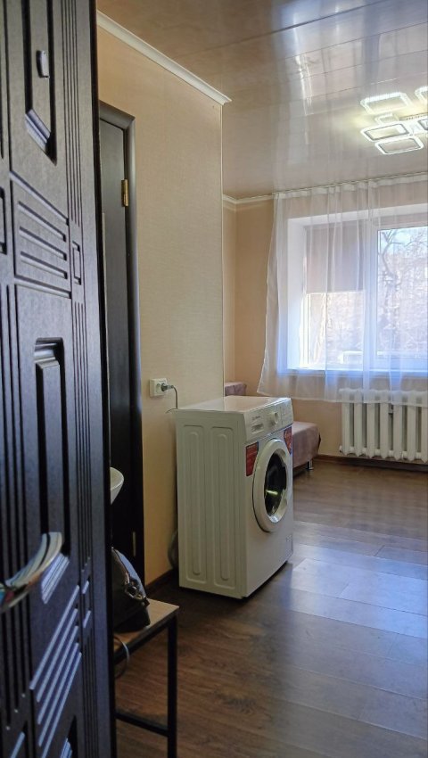 ‎ От хозяина!!! Сдам небольшую квартиру , удобное расположение на кв. Жукова, прямо напротив университета им. Даля, в доме где находится Sushimi. 5