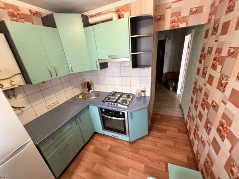 Сдам 2- к квартиру на кв. Щербакова 5