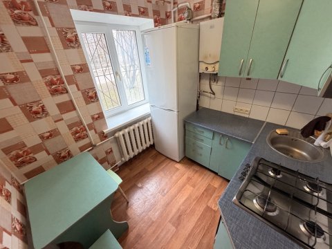 Сдам 2- к квартиру на кв. Щербакова 4