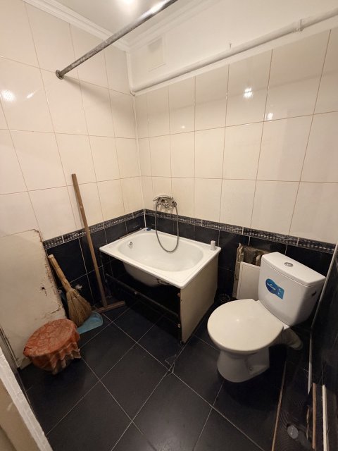 Сдам 2- к квартиру на кв. Щербакова