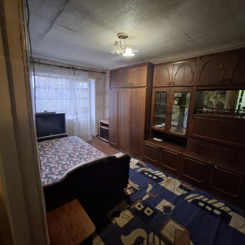 Сдам 1-х комн.квартиру на Городке Завода Ор 3/5-эт,вода постоянно.Цена 25000рубл+коммун.усл.