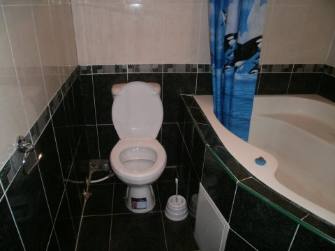 От Хозяина сдам с ремонтом 1комн.кв. студию в Центре-10 мин.пешком от Пед.университета. Квартира находится в кв. Димитрова23. 3