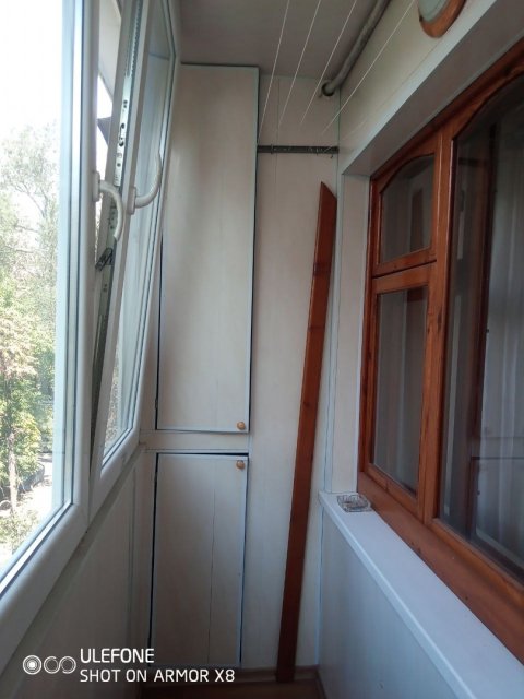 Сдам 2 комн. кв-ру с ремонтом кв. Солнечный - выше с/м Спар. Есть  а/о, кондиционер, 9