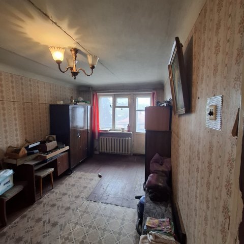 Продам недорого 2- комн.квартиру в Каменобродском р-не по ул Кирова 3/5-эт,кирп.дом,в р-не Нового ж/д вокзала, 5