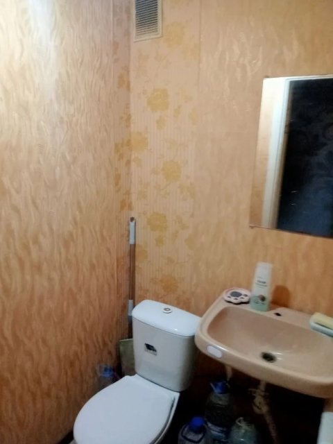 Сдам в Луганске 1ком.квартиру кв. Восточный д.21.