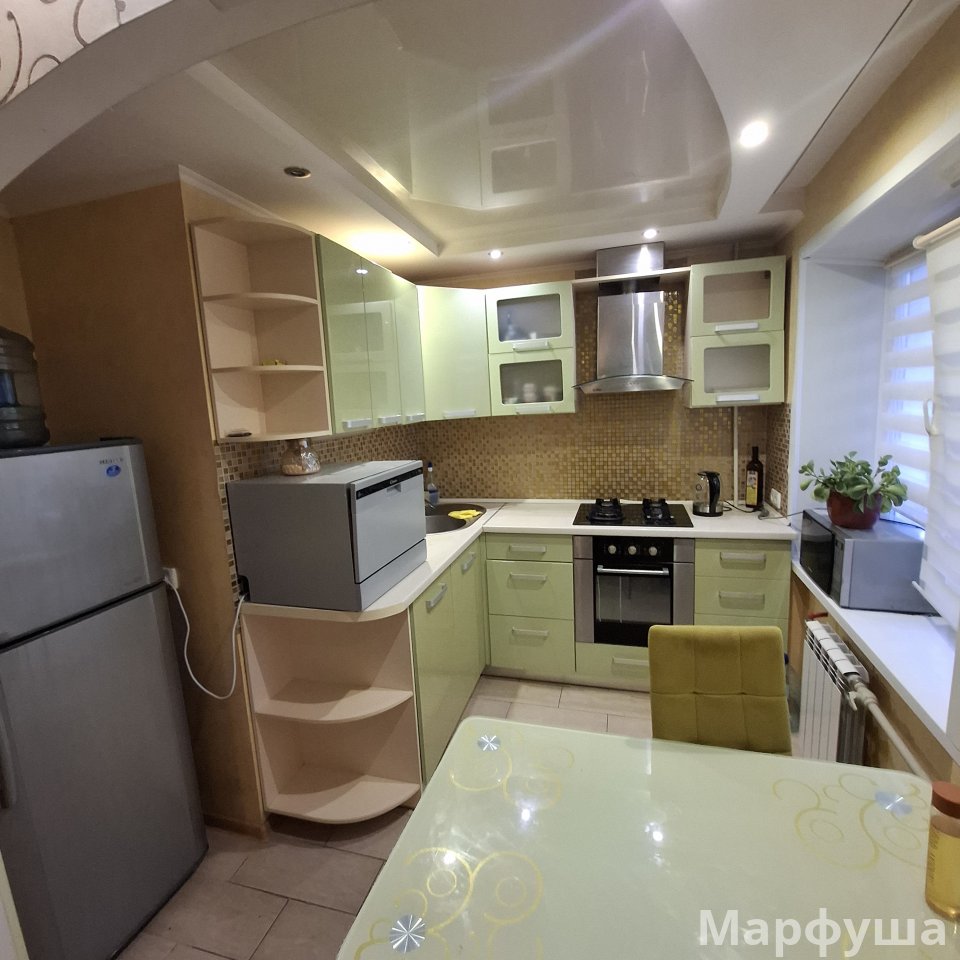 Сдам 3-х комн.квартиру на вост.кв-лах:кв Комарова 3/5-эт,в р-не строительного маг.Перестройка и строительного маг.Империя.