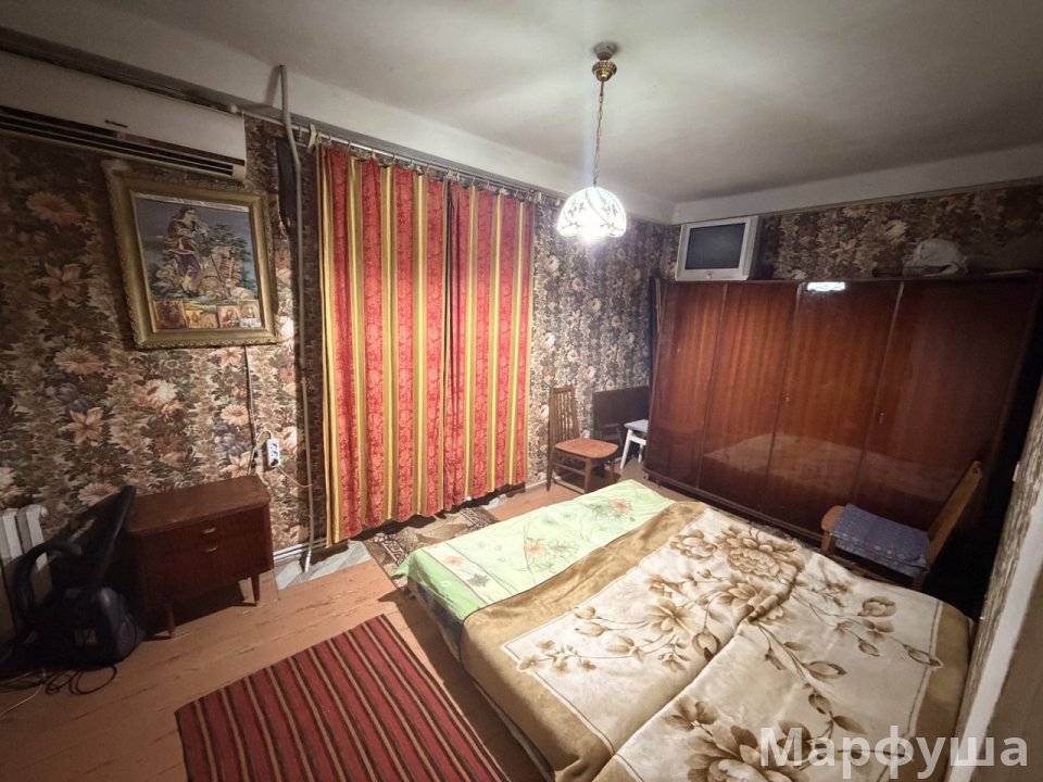 Продам 2- к квартиру на кв. Ватутина с автономным отоплением