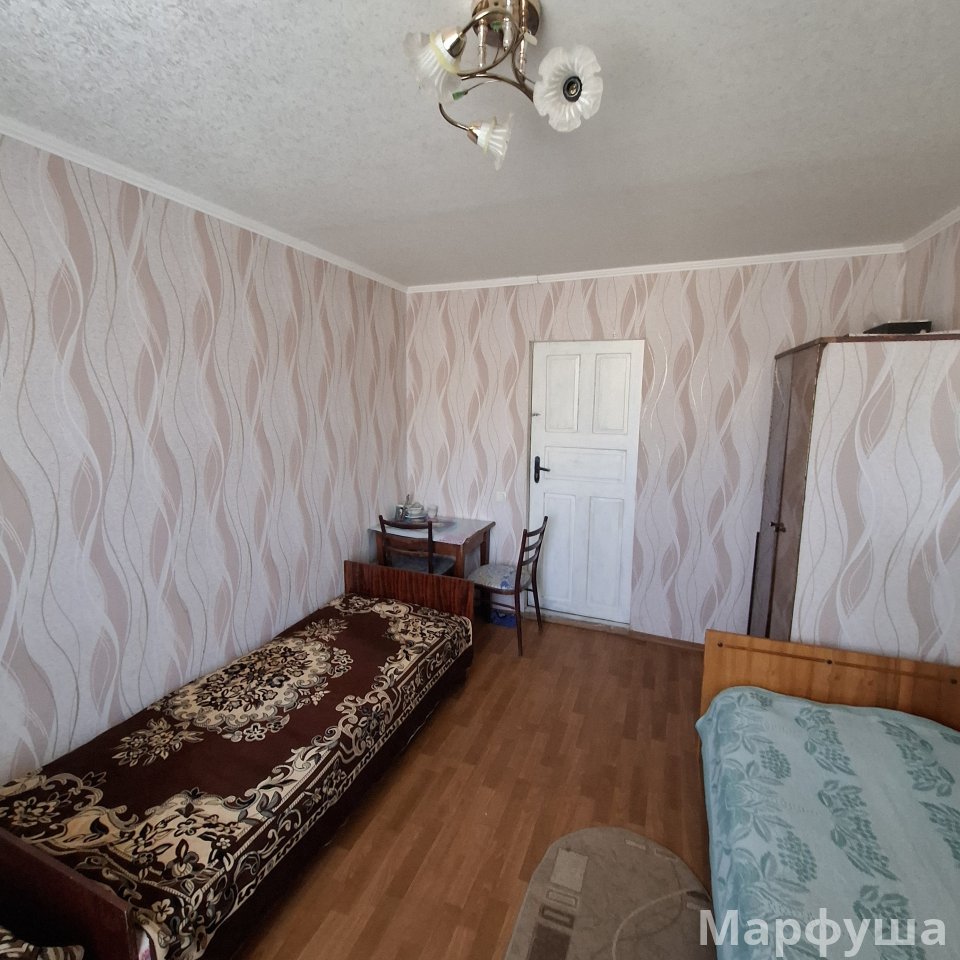 Продам уютную коммуналку на кв Гаевого д.16,кирп.дом,4/5-эт,с ремонтом.