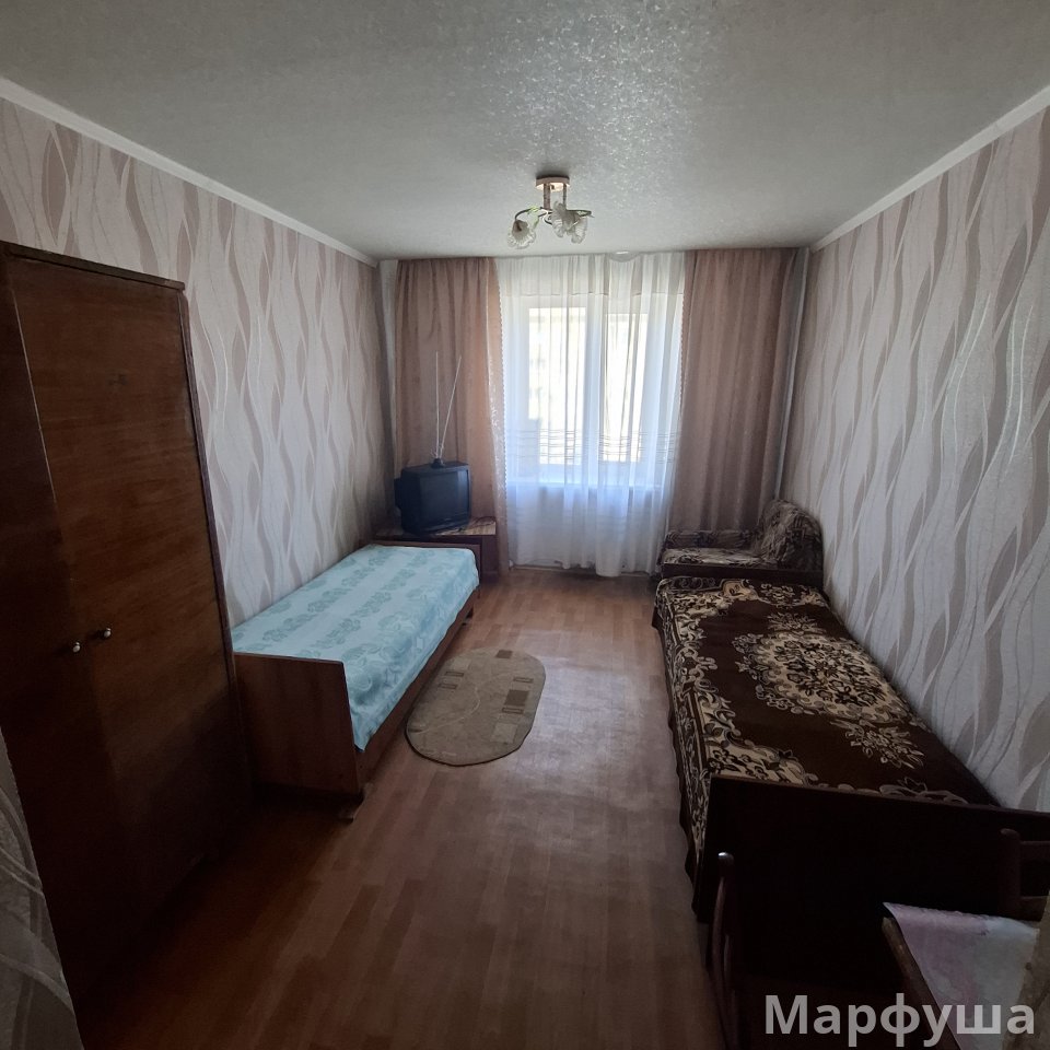 Продам уютную коммуналку на кв Гаевого д.16,кирп.дом,4/5-эт,с ремонтом.