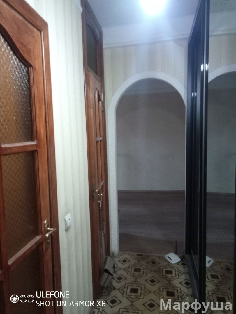 Сдам 2 комн. кв-ру с ремонтом кв. Солнечный - выше с/м Спар. Есть  а/о, кондиционер,