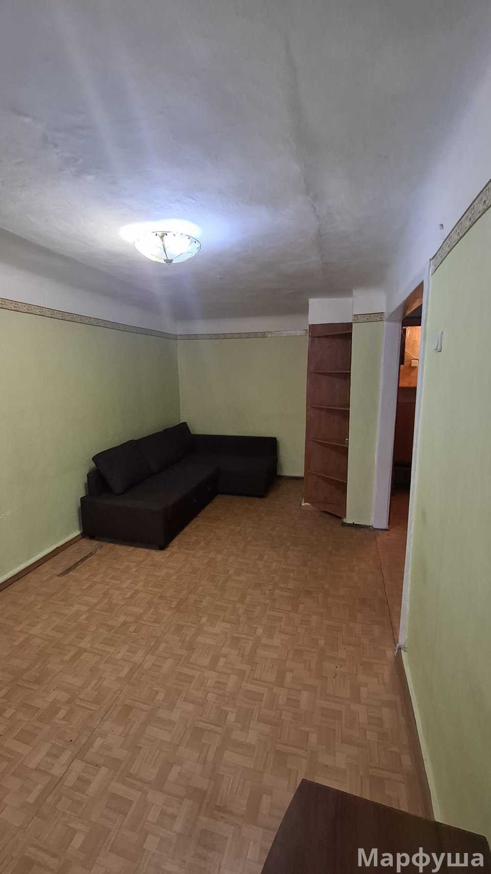 Сдам 1-х комн.квартиру в центре по ул Фрунзе 2/5-эт,в р-не Краеведческого музея.Цена 20 тыс.рублей+коммун.усл.