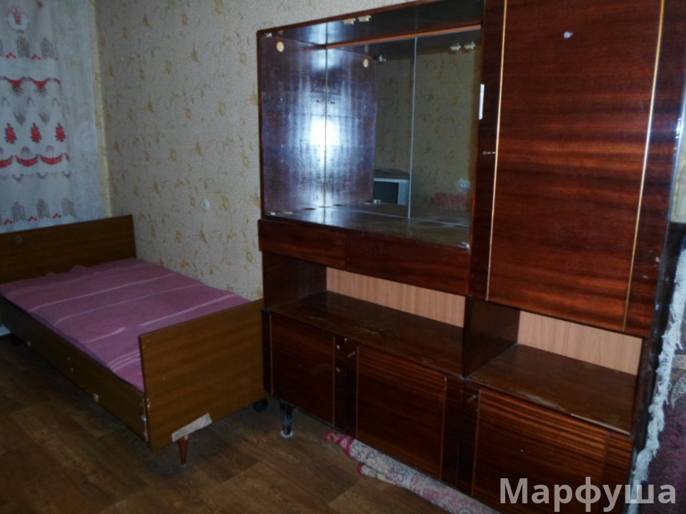 Дёшево сдам 1ком. кв-ру в Луганске кв. Гагарина- нижняя часть,10мин. пешком к ВНУ. Есть газовое автономное отопление