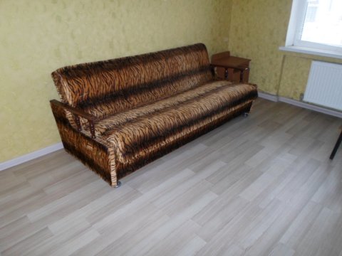 Сдам в Луганске 2комн.кв-ру кв. Ватутина возле маг. Хоттабыч с евроремонтом и автономным отоплением