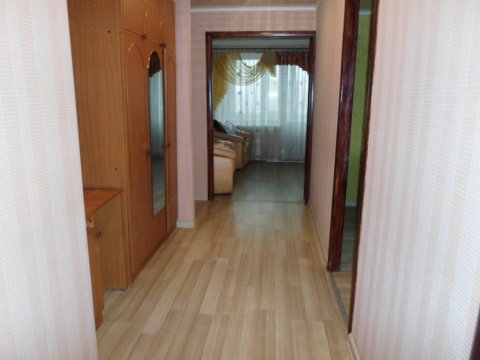 Сдам в Луганске 2комн.кв-ру кв. Ватутина возле маг. Хоттабыч с евроремонтом и автономным отоплением 8