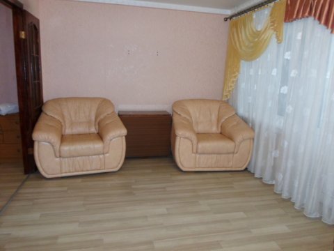 Сдам в Луганске 2комн.кв-ру кв. Ватутина возле маг. Хоттабыч с евроремонтом и автономным отоплением 6