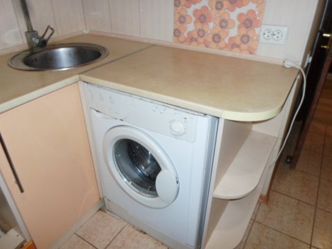 Сдам в Луганске 2комн.кв-ру кв. Ватутина возле маг. Хоттабыч с евроремонтом и автономным отоплением 5