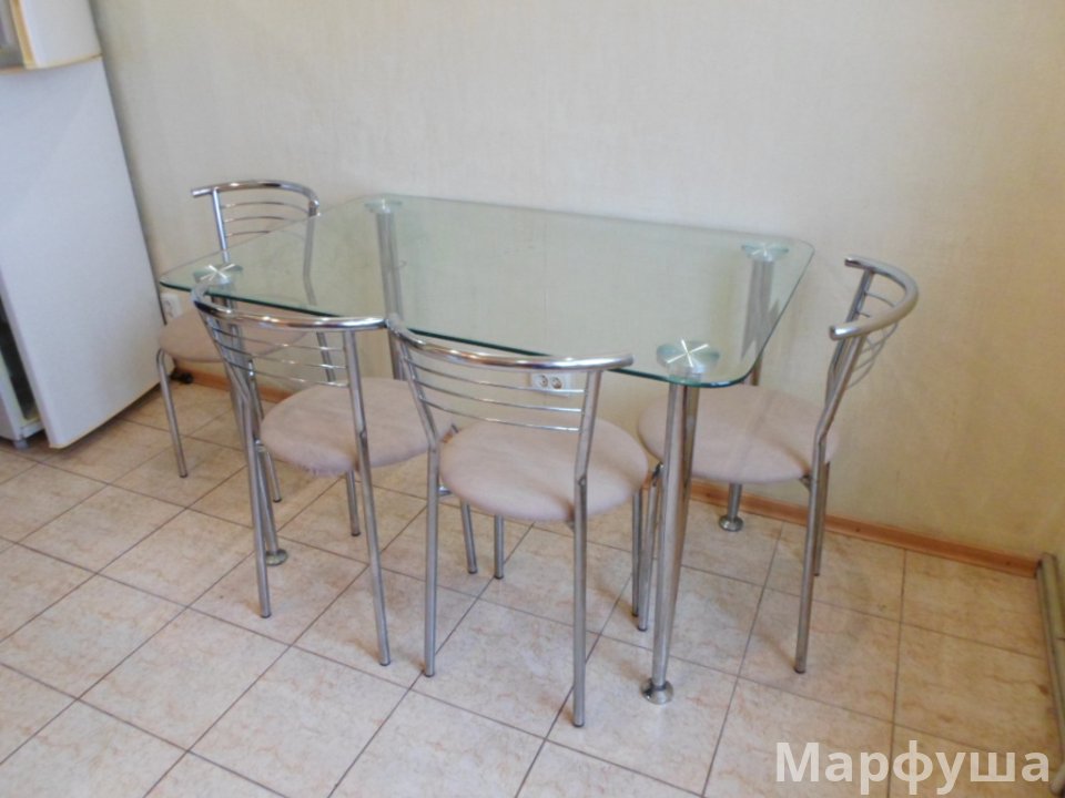 Сдам в Луганске 2комн.кв-ру кв. Ватутина возле маг. Хоттабыч с евроремонтом и автономным отоплением