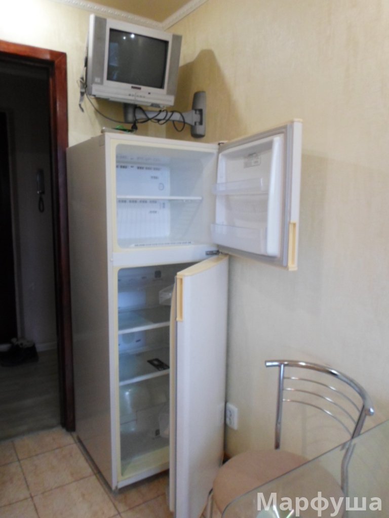 Сдам в Луганске 2комн.кв-ру кв. Ватутина возле маг. Хоттабыч с евроремонтом и автономным отоплением